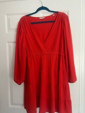 Max Studio Red V-Neck Tiered Long-Sleeve Dress